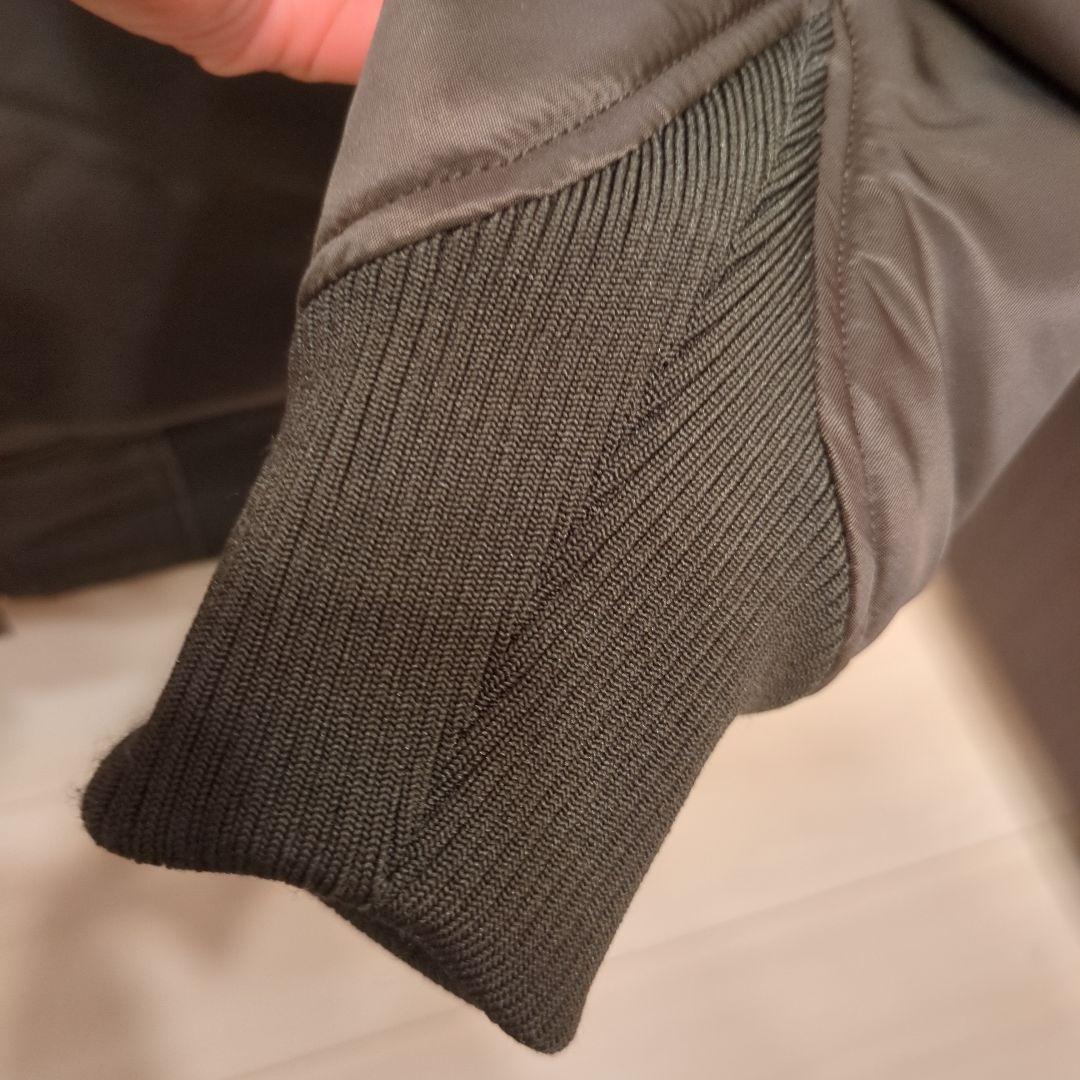 +J 2026 ハイブリッドダウンオーバーサイズMA1 UNIQLO