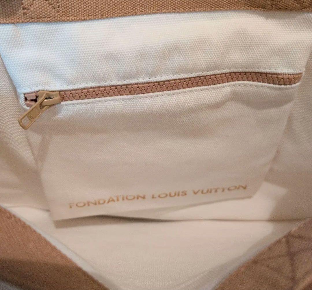 【新品未使用】内ポケット付きルイ・ヴィトン フォンダシオントートバッグ