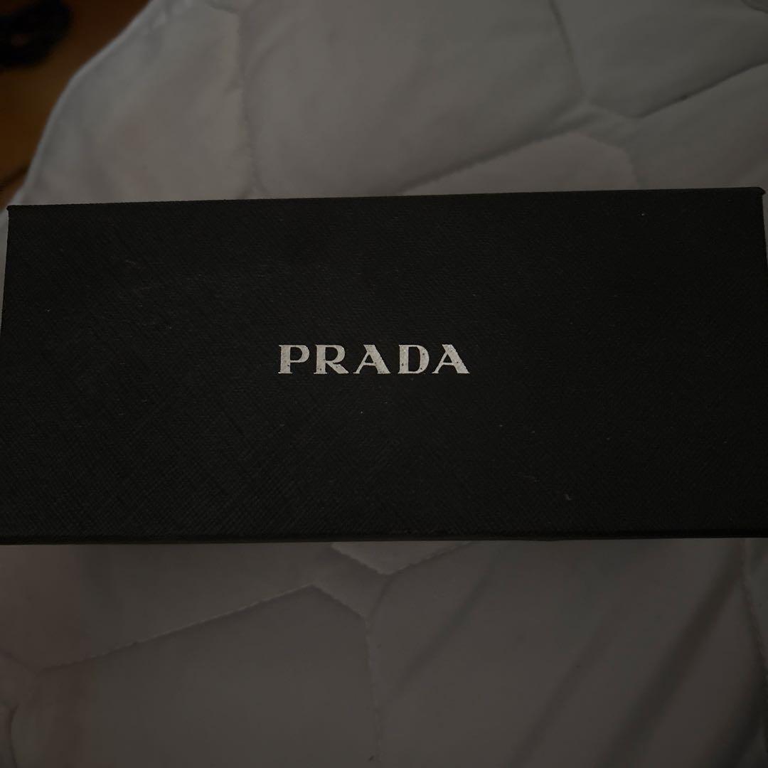 5G　PRADAサングラス