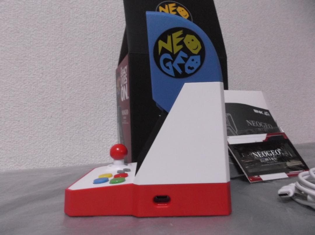 【送料無料】B-13　【美品】　NEOGEO mini ネオジオミニ