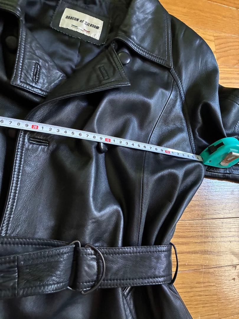 ブラックレザー トレンチコート ベルト付き　イタリア製羊皮トレンチコートM〜L