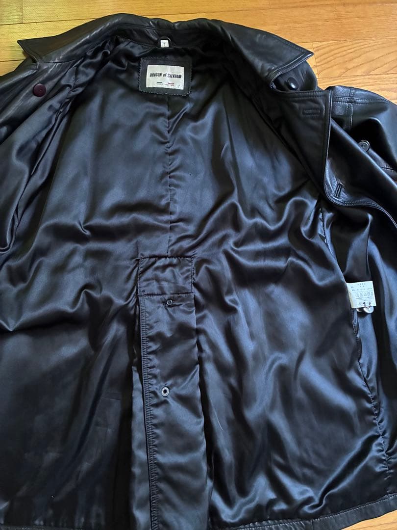 ブラックレザー トレンチコート ベルト付き　イタリア製羊皮トレンチコートM〜L