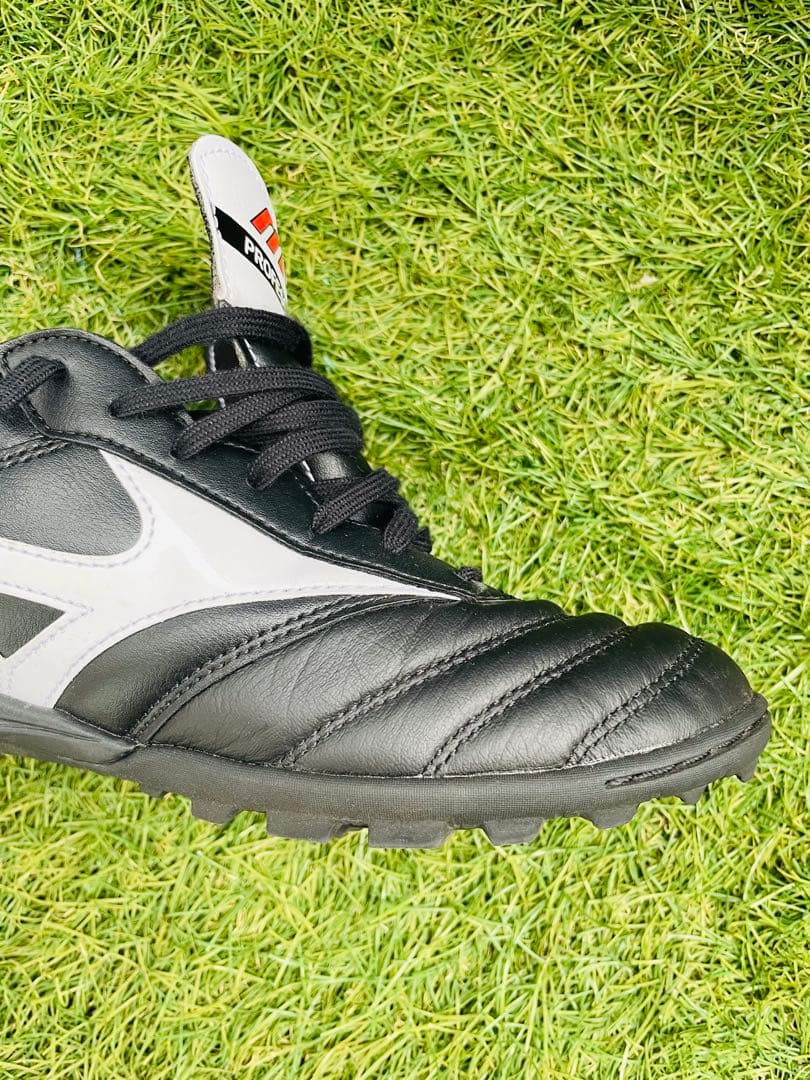 Mizuno サッカーシューズ 専用モデル ブラック/ホワイト　モレリア TF