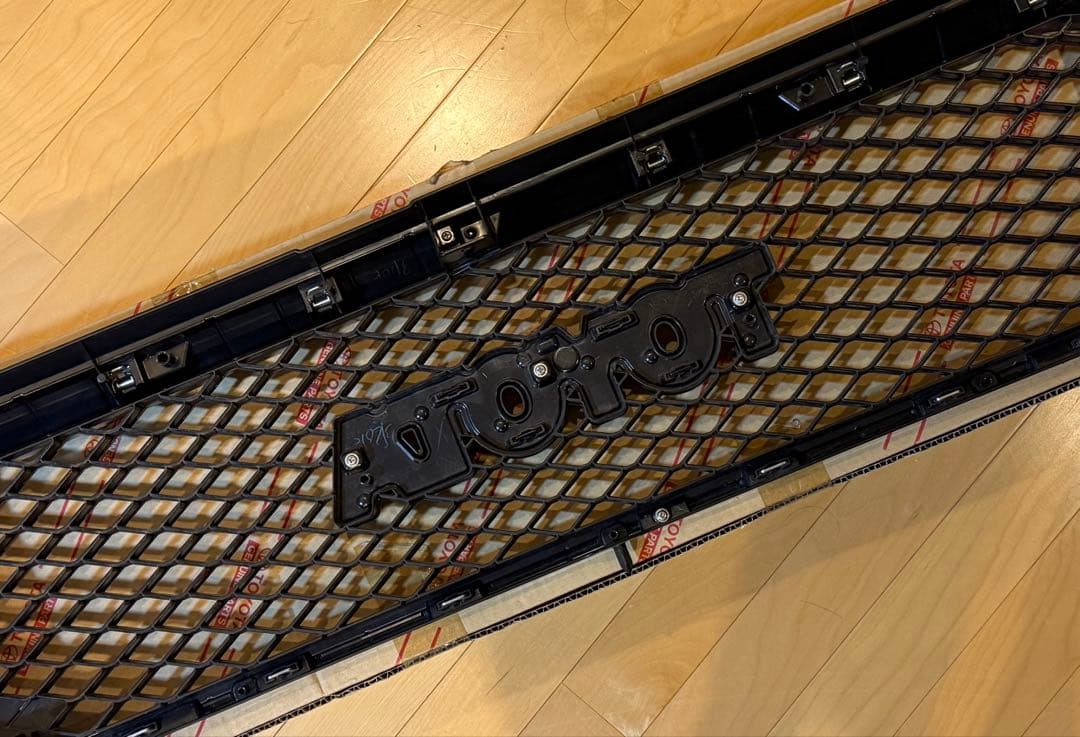 【トヨタ純正部品】ランクル70用フロントグリル（PZ127-60001）《美品》