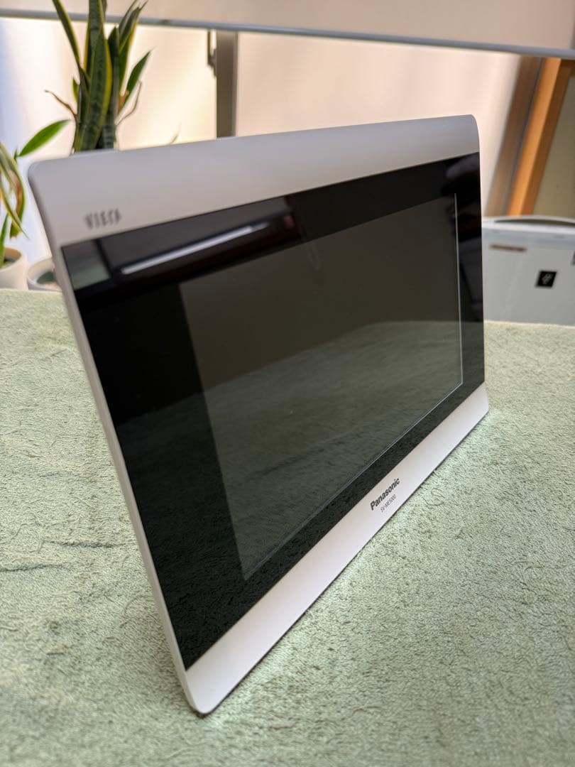 Panasonic ポータブルテレビ ビエラ SV-ME5000-W