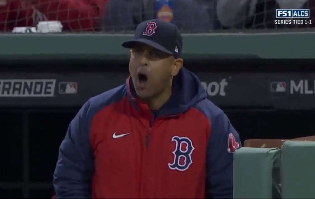 入手困難【NIKE】BOSTON RED SOX DUGOUT JACKET