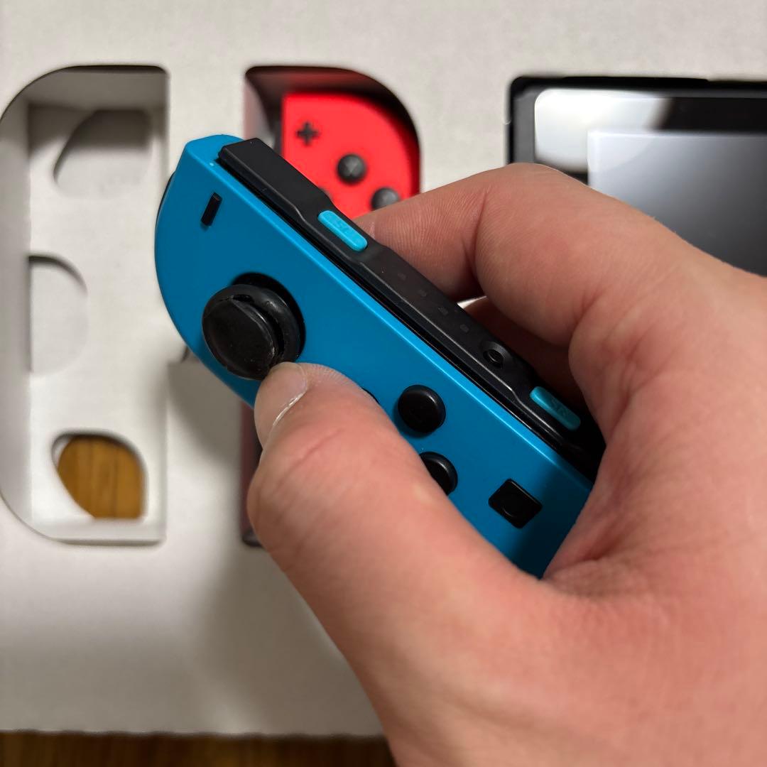 Switch 本体　別Joy-Con付き　ケース付き