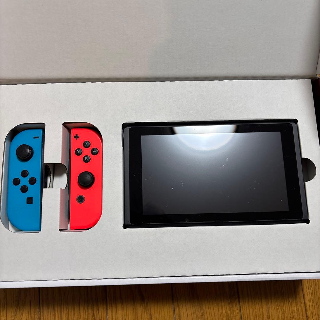 Switch 本体　別Joy-Con付き　ケース付き