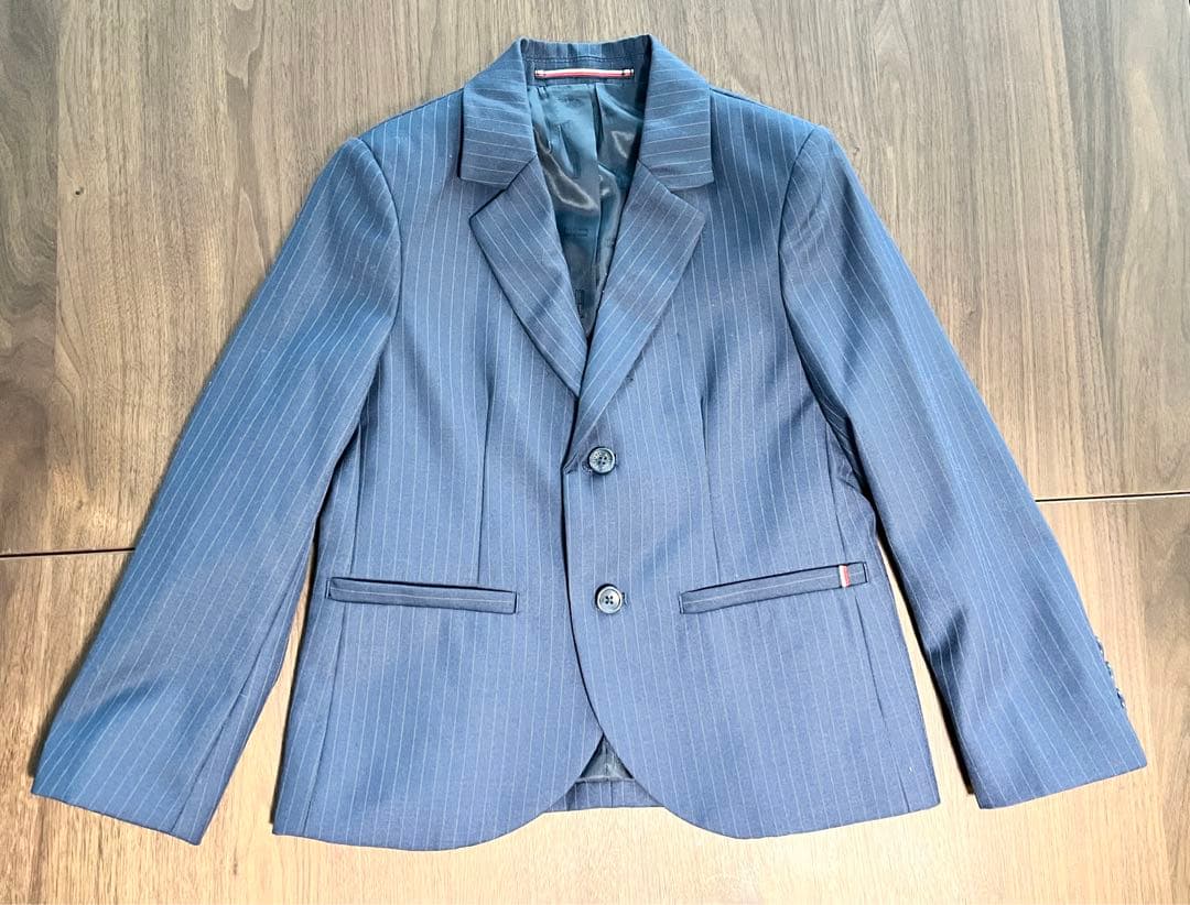 トミーヒルフィガー  卒園式　入学式　110センチ