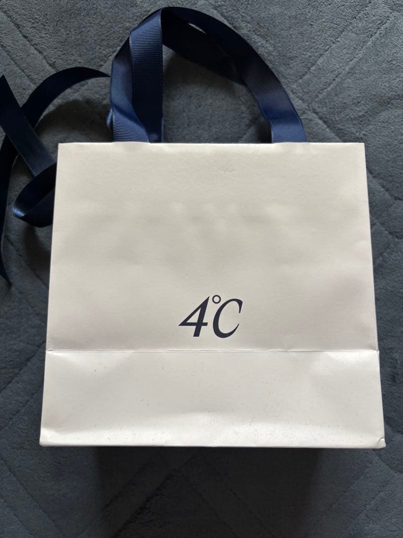 4°C ゴールドバングル【美品】