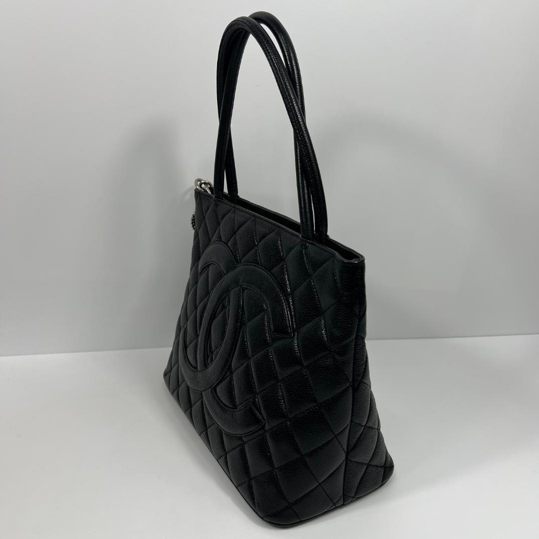 シャネル 1804 復刻トート キャビアスキン ６番台 MBZ205