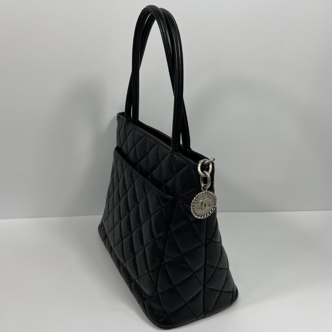 シャネル 1804 復刻トート キャビアスキン ６番台 MBZ205