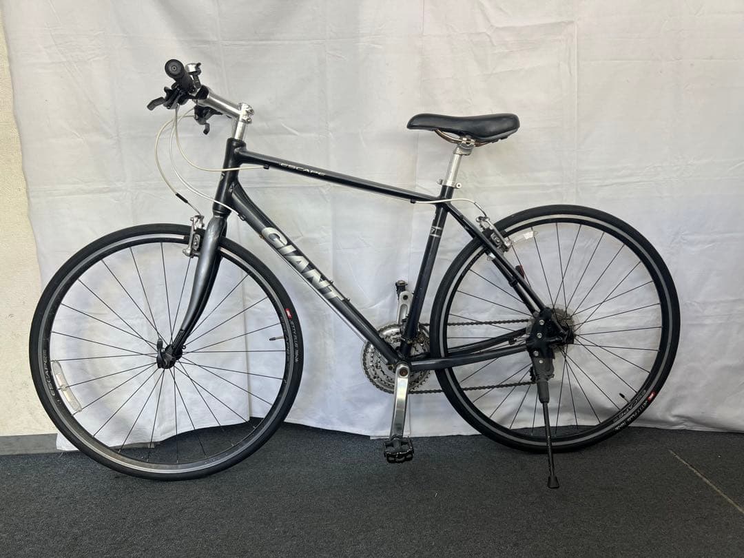 クロスバイク　GIANT ESCAPE R3 ジャイアント　エスケープR3