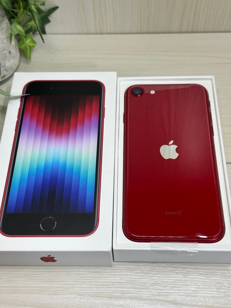 ✅✨新品・未使用✨iPhone SE 第3世代 128GB ❣️レッド