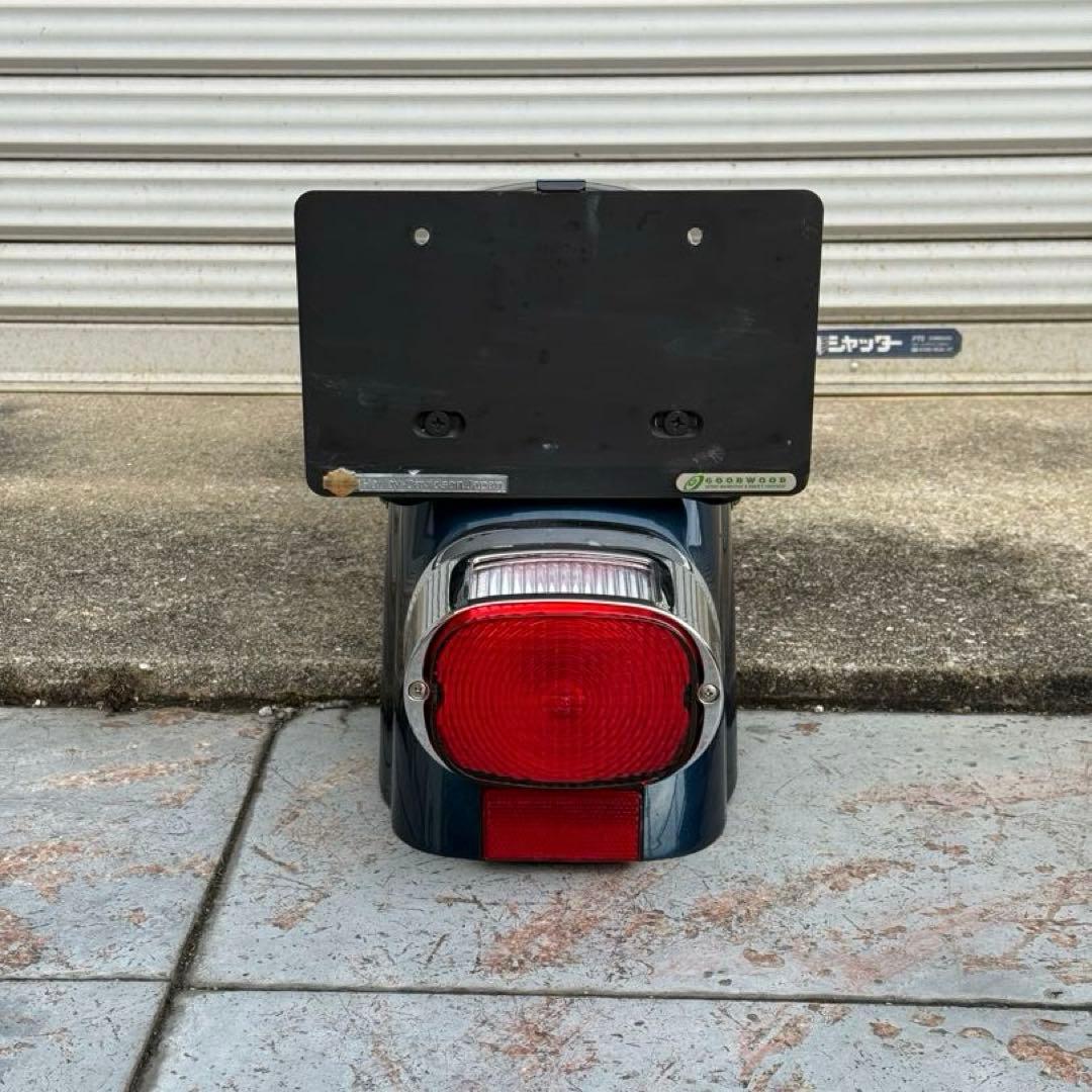 2001年式 XLH883 純正リアフェンダー（テール・ナンバーステー付）