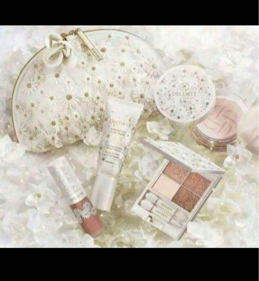 【新品】DECORTÉ ホワイトブリスコレクション　クリスマスコフレサンプル付き