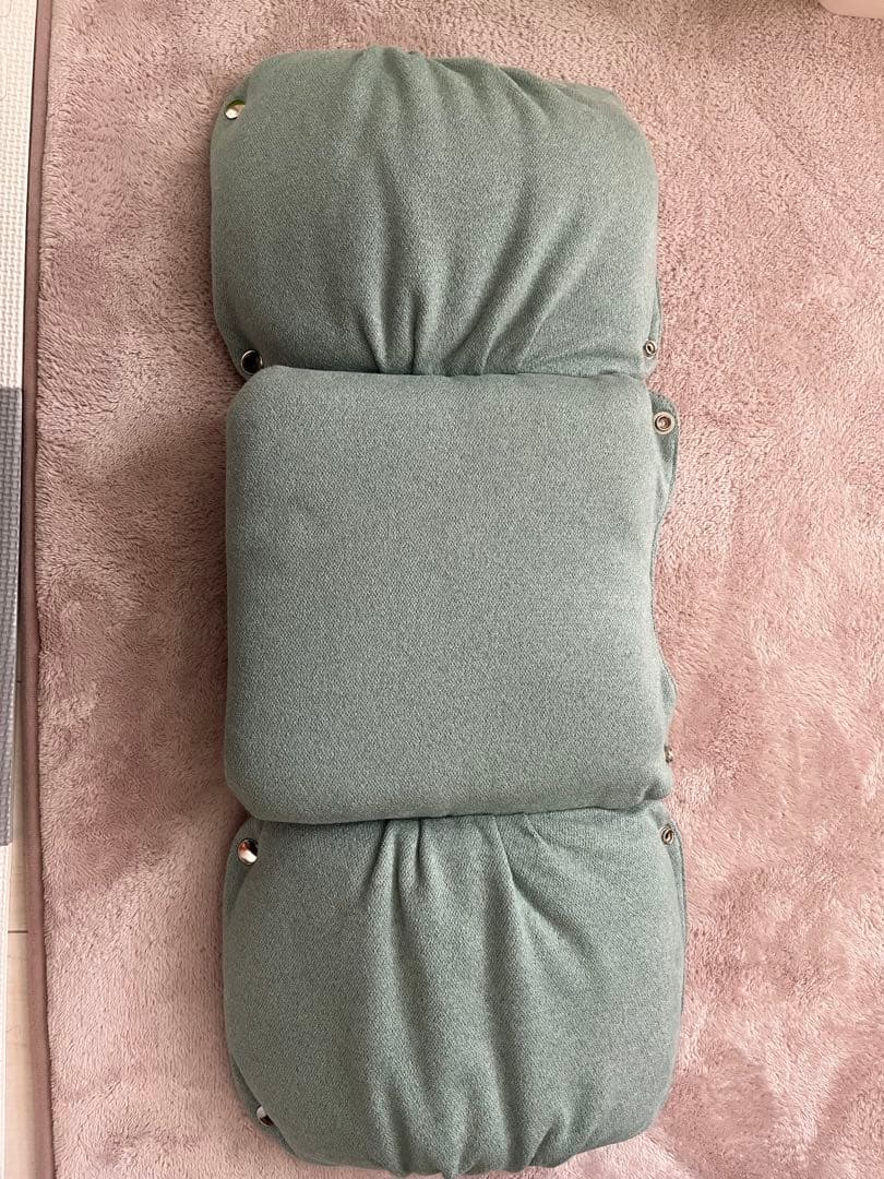 プレディクトチェア　ベビーガード　机　ベビークッション 木馬舎　クッション