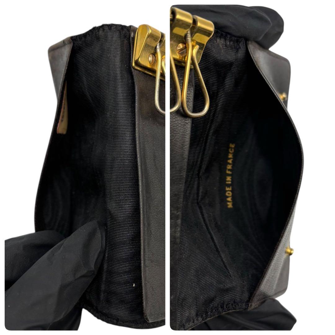 CHANEL シャネル　キーケース　レザー　ブラック　R703