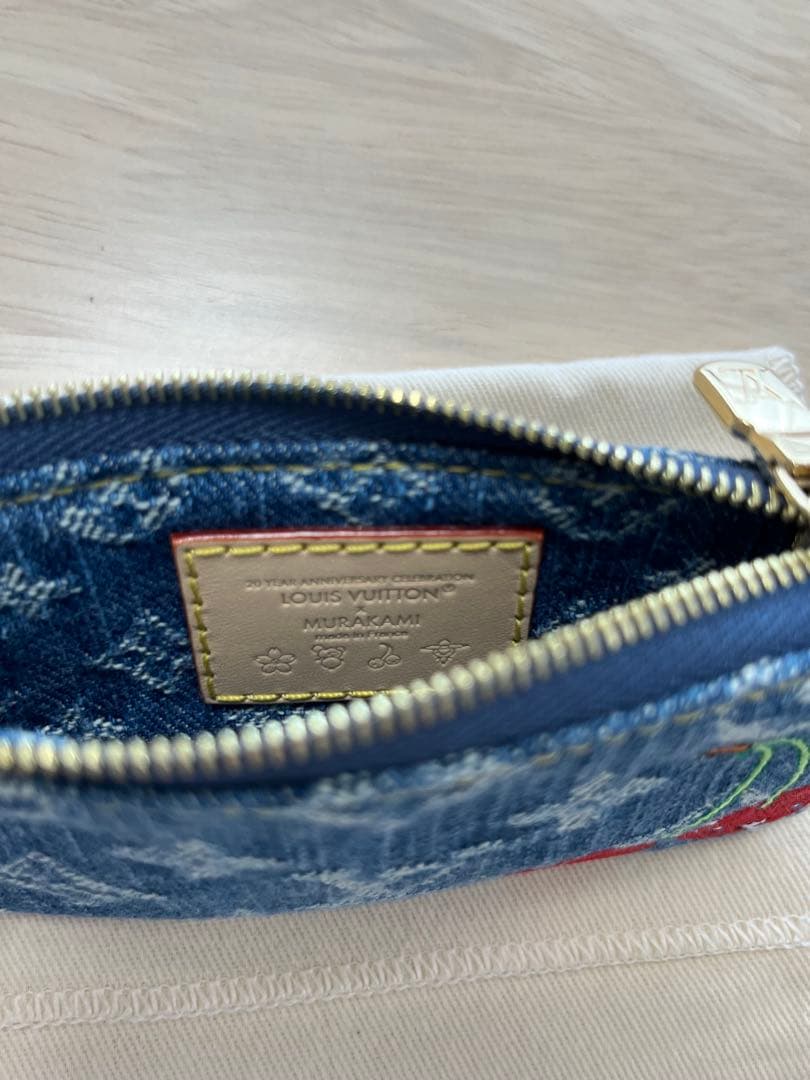 ルイヴィトン×村上隆 カードキーケース ポシェット・クレ チェリー