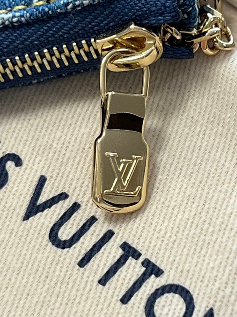 ルイヴィトン×村上隆 カードキーケース ポシェット・クレ チェリー