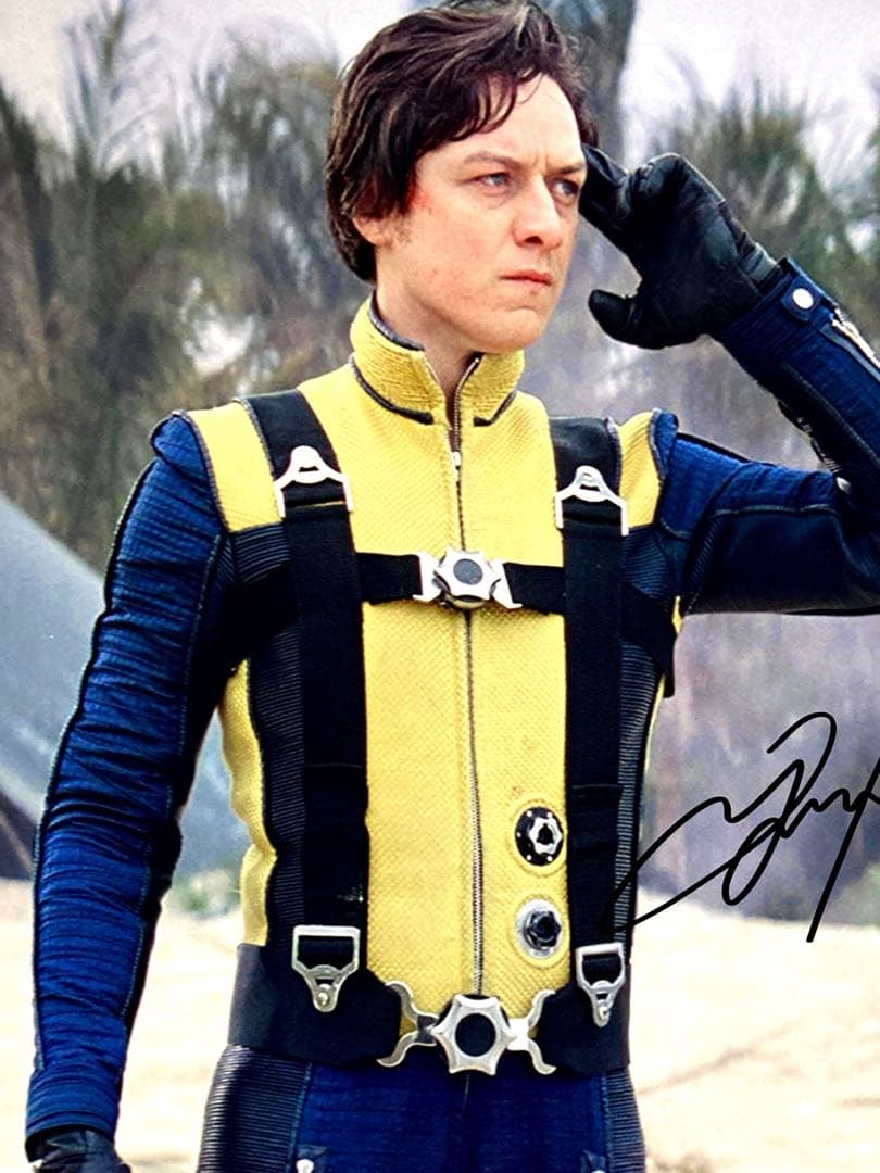 ジェームズ・マカヴォイ直筆サイン入り超大型写真