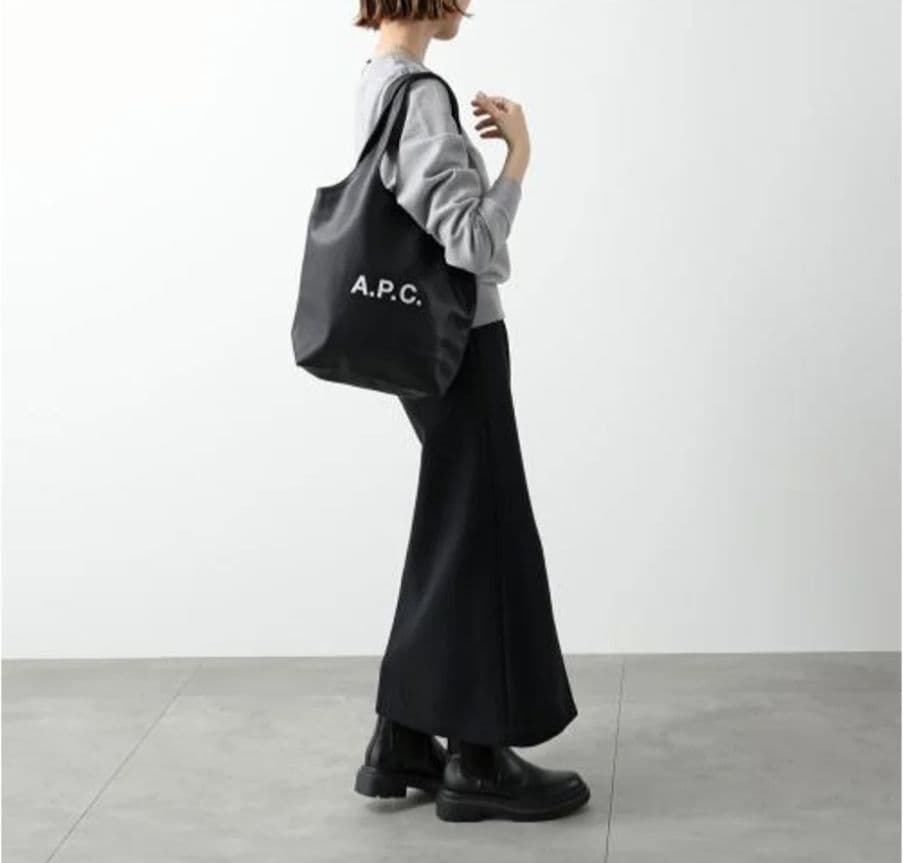 【正規品】アーペーセー Ninon スモールトートバッグ ブラック