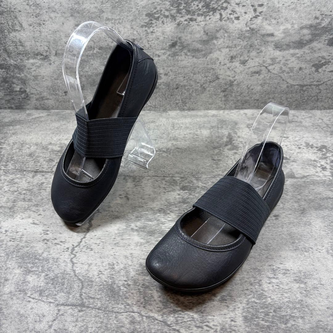 良品 CAMPPER（36）カンペールライトニナ　ブラック フラットシューズ