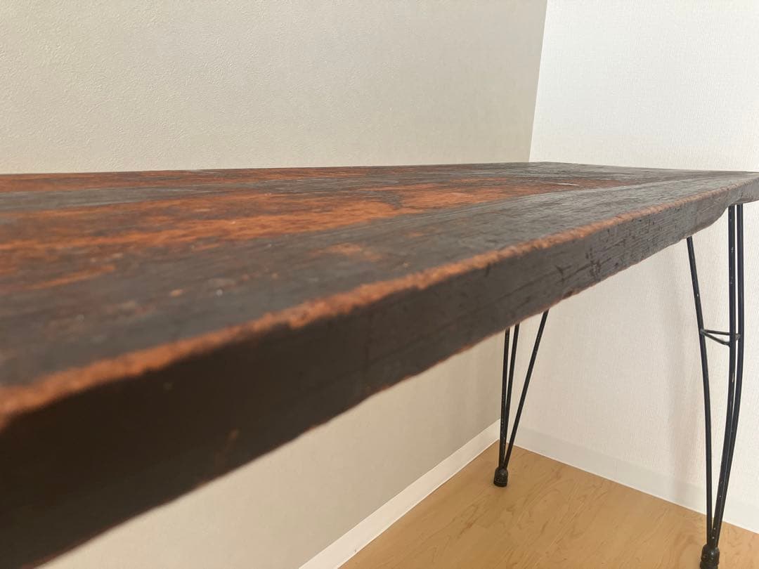 ダークブラウン木製テーブル（アイアン脚）