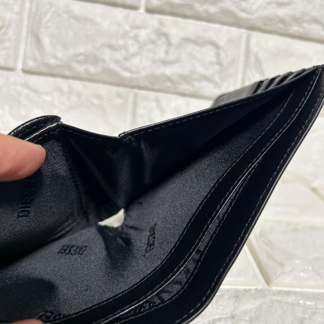 DIESEL 二つ折り財布　レザー　牛革　ビックロゴ　オーバルD 黒