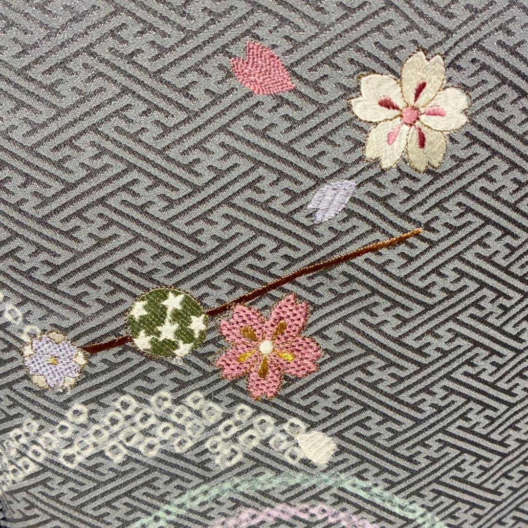 D182 訪問着　絞り　桜刺繍　流水　正絹　着物　袷　しつけ糸付き未使用極美品