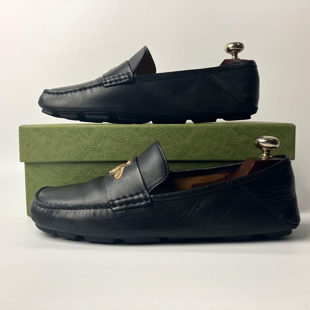 【良品】GUCCI スクエアトゥ　ドライビング　ローファー　蜂　刺繍　25.5黒