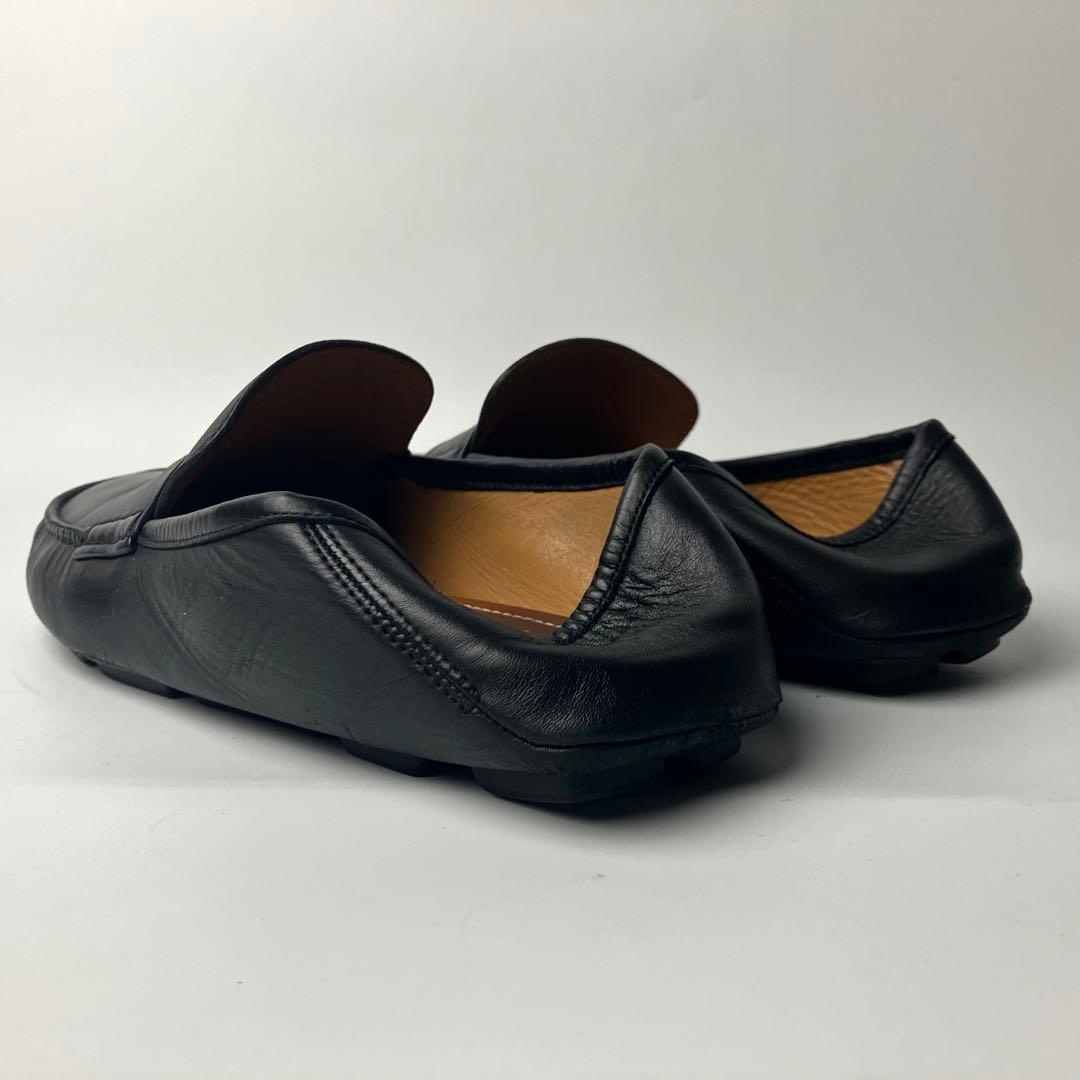 【良品】GUCCI スクエアトゥ　ドライビング　ローファー　蜂　刺繍　25.5黒