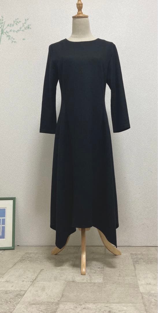 モラビト　アシメトリーロングワンピース 38 ブラック　ウール100%