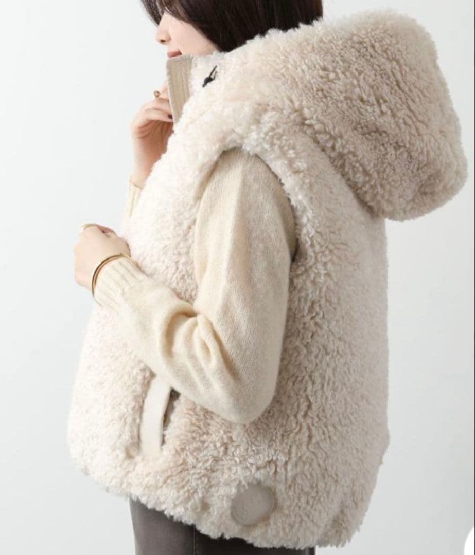 セーブザダック フェイクファーベスト