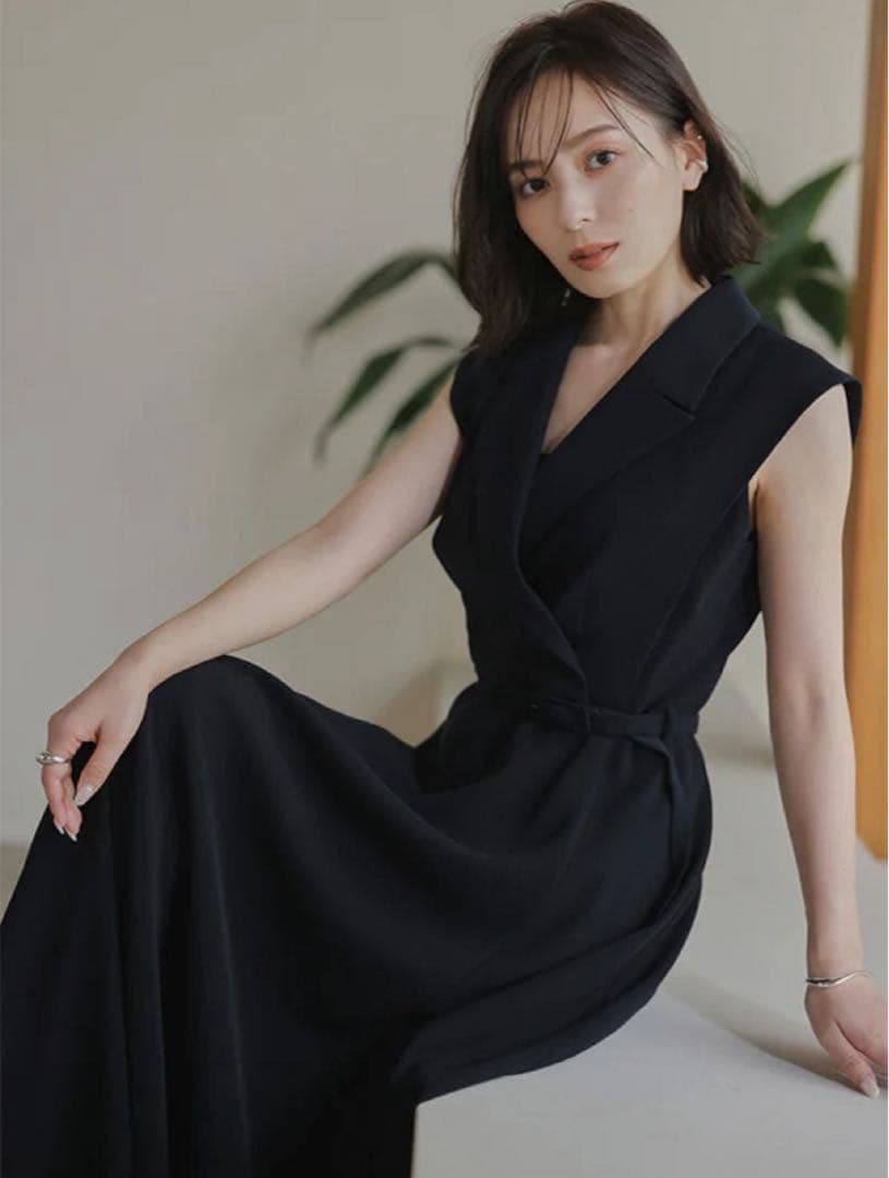 anuans アニュアンス ダブルサテンテーラードフレアワンピース ネイビー M