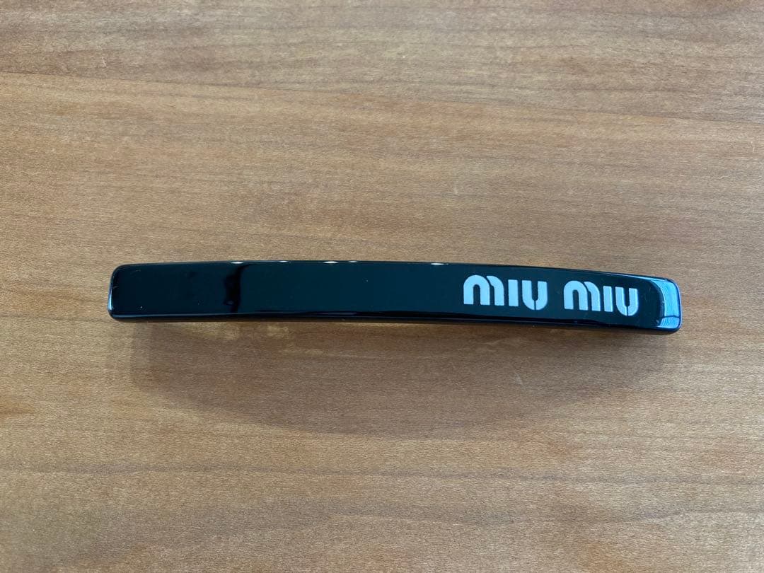 【MiuMiu正規品】ヘアクリップ バレッタ ブラック ロゴ