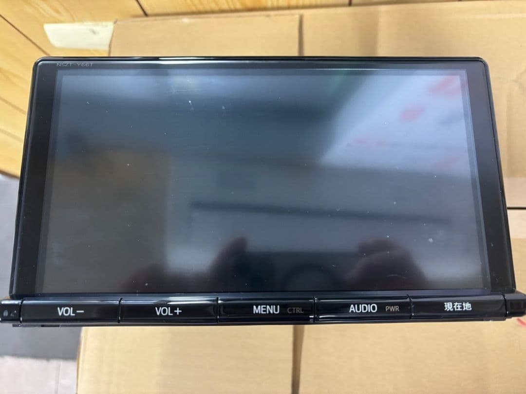 トヨタ　純正オーディオナビ NSZT-Y66T
