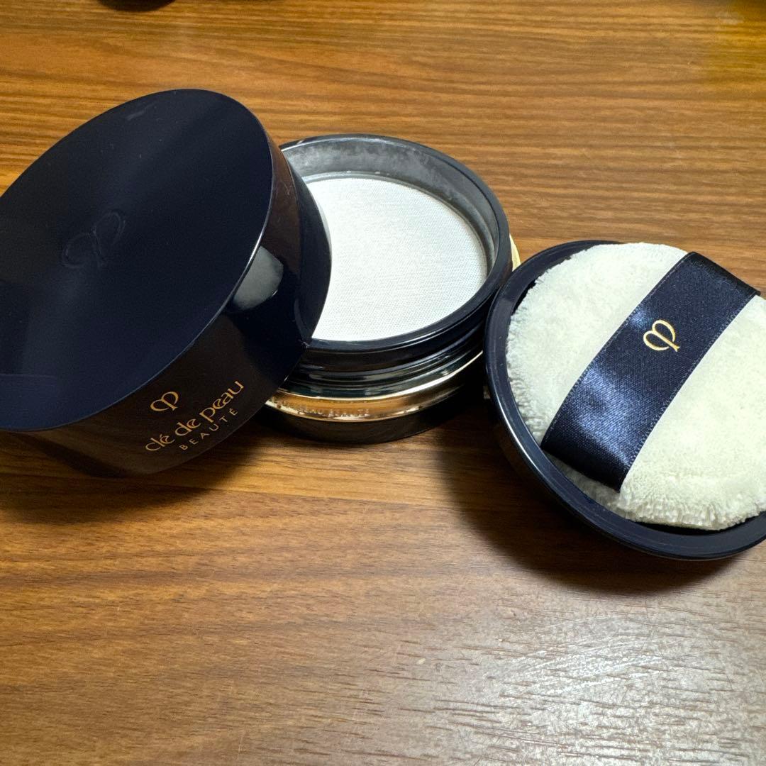 クレドポーボーテ　プードルトランスパラントn 1 ライト　正規品