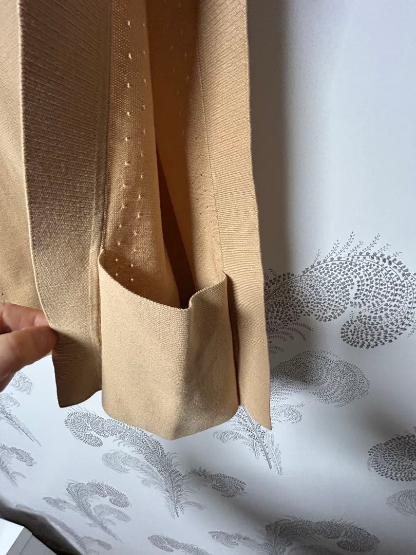 新品★ハイク(HYKE) CROPPED TOP SWEATER ★ベスト★F