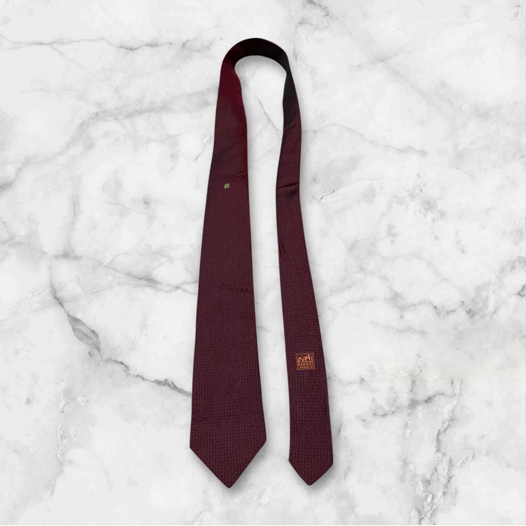 【箱付き】HERMES エルメス　ネクタイ　エンジ 三つ葉刺繍　H柄