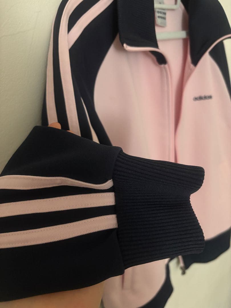 adidas トラックジャケット ピンク ネイビー
