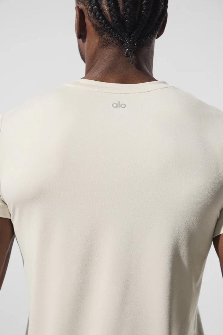 Alo yoga正規品アローヨガ クルーネック ショートスリーブ Bone美品