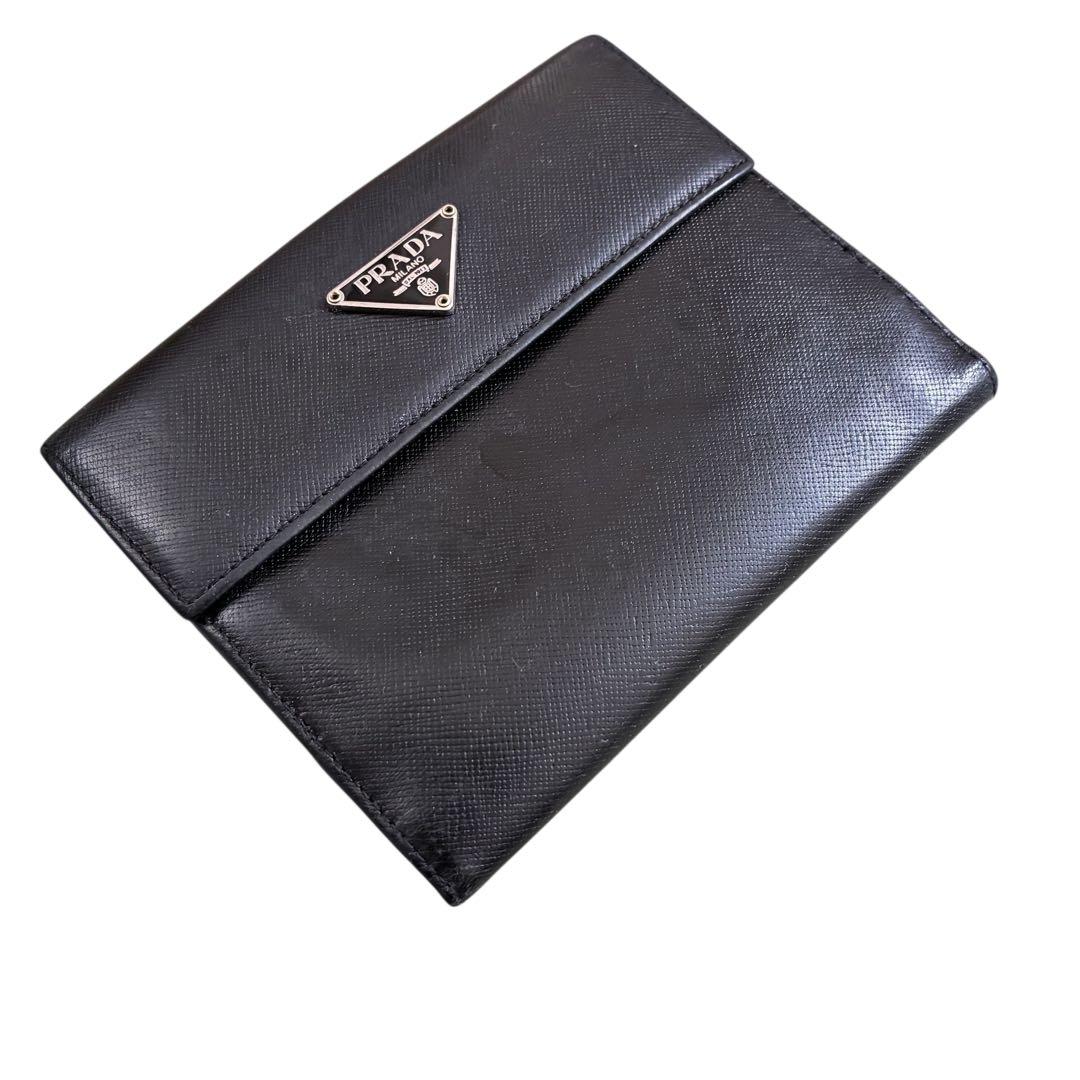 PRADA プラダ　三つ折り財布　男女兼用　サフィアーノ　レザー　黒　ブラック