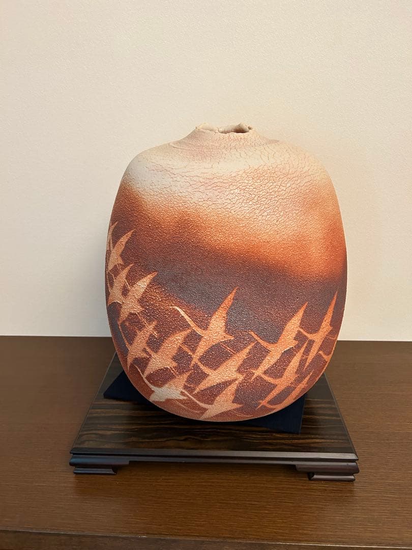 林正太郎作　志野群鶴紋壺