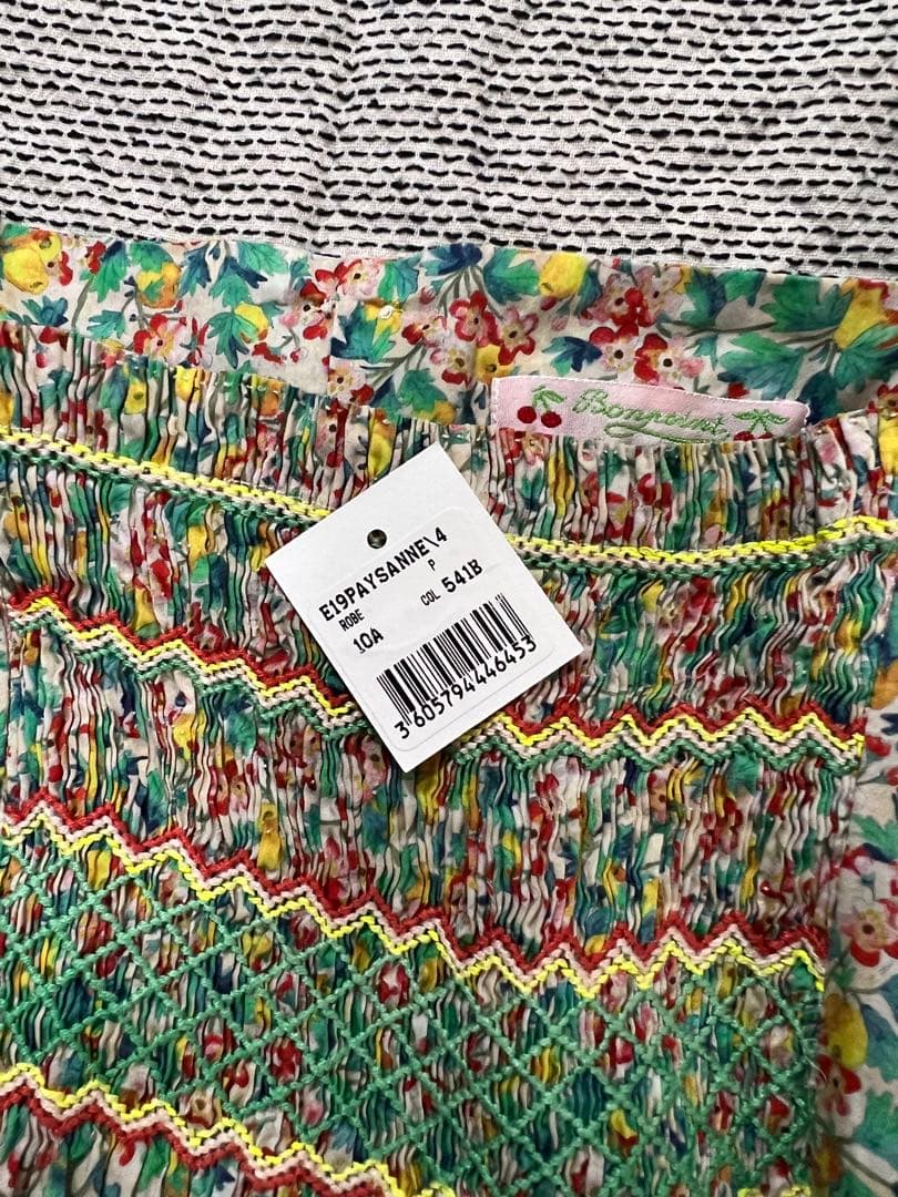 タグありBonpoint リバティ　スモッキング　ワンピース　10A ボンポワン