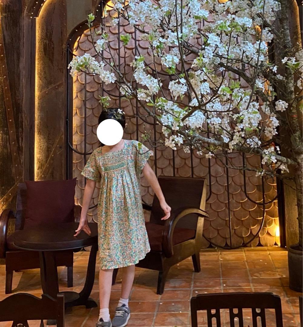 タグありBonpoint リバティ　スモッキング　ワンピース　10A ボンポワン