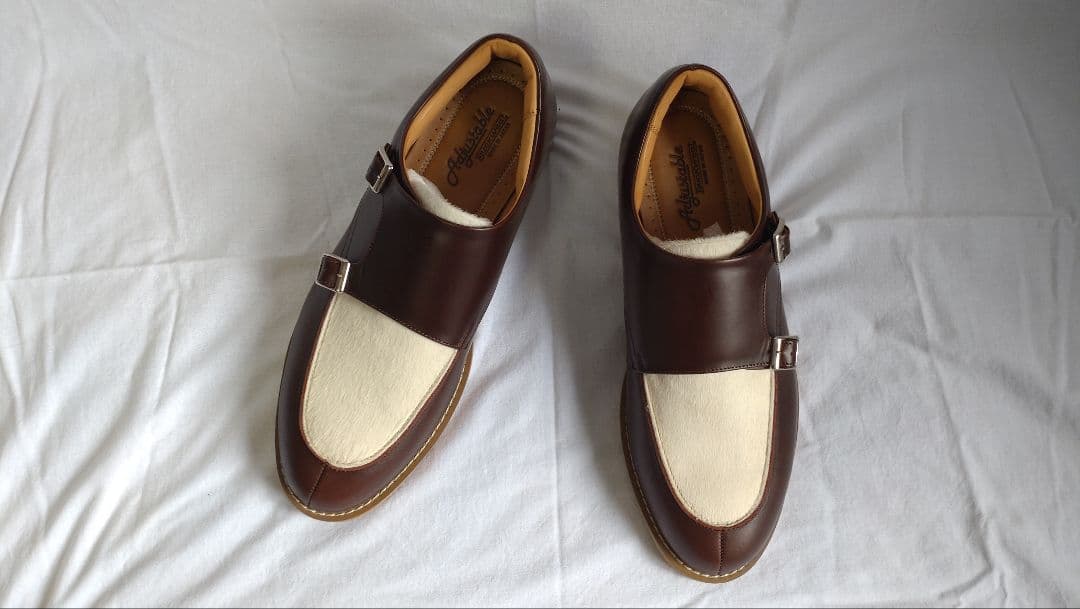 ゴルフシューズ　ADJUSTABLE