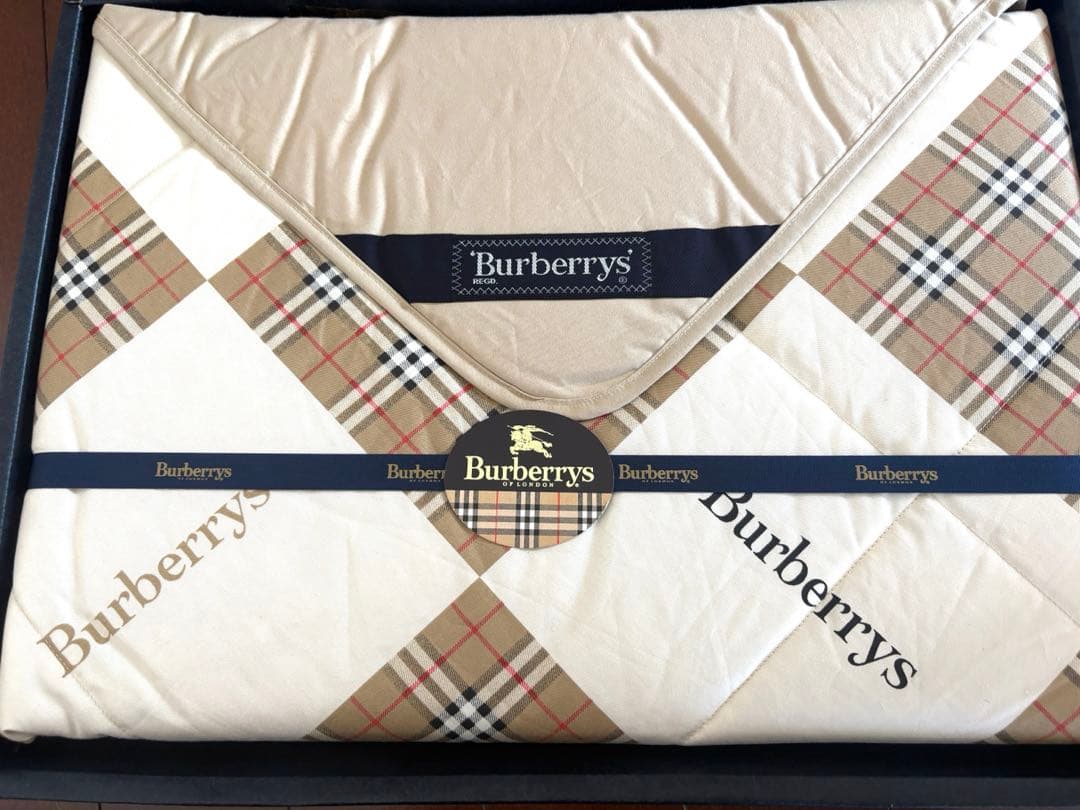 BURBERRY LONDON ブランケット　ひざ掛け　羽毛