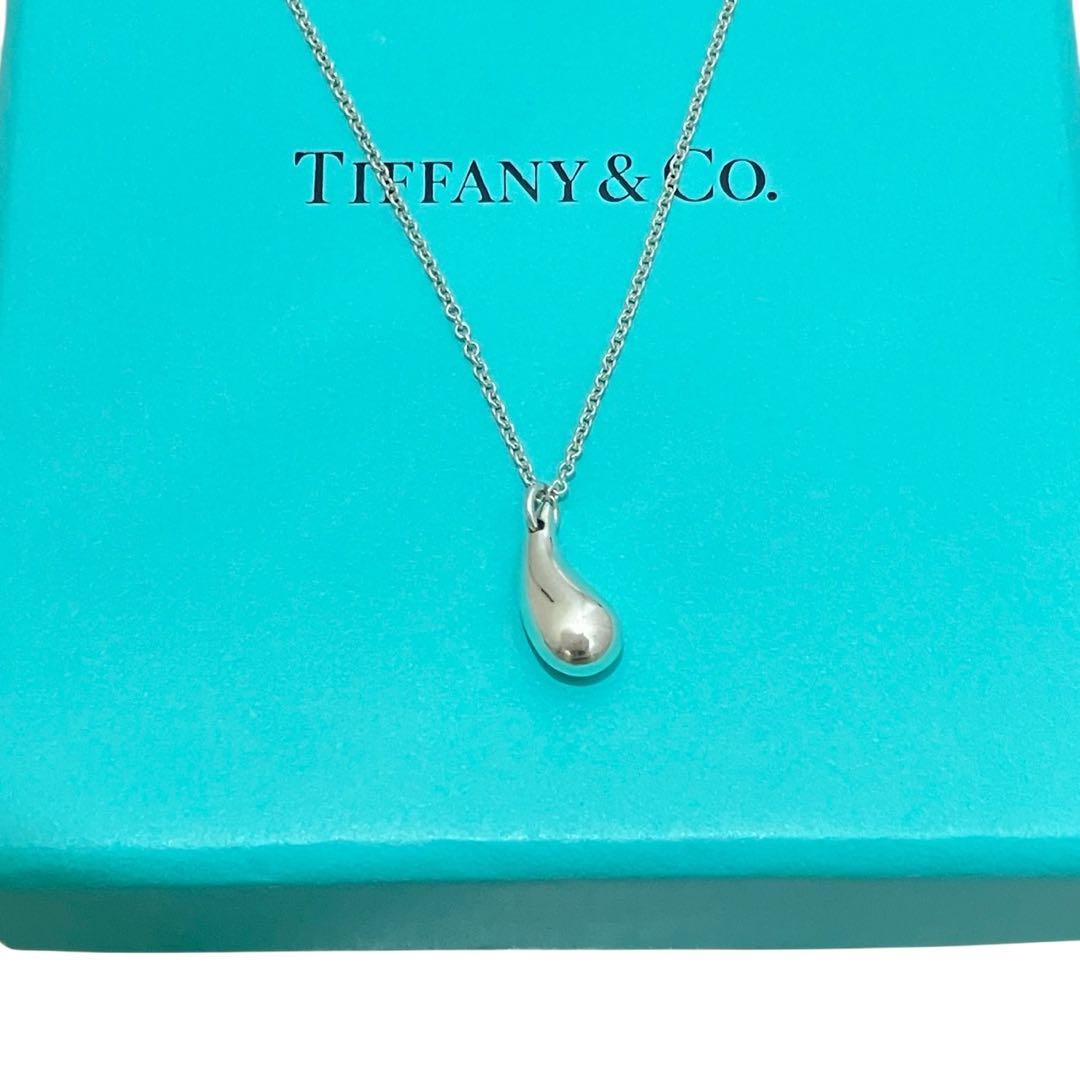 【極美品】ティファニー ティアドロップ ネックレス　雫　アクセサリー　SV925