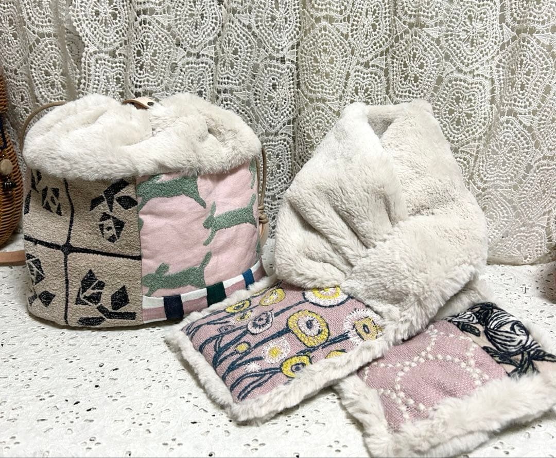 専用60104Aミナペルホネンハンドメイド　マフラー＆ファーバッグご相談ページ